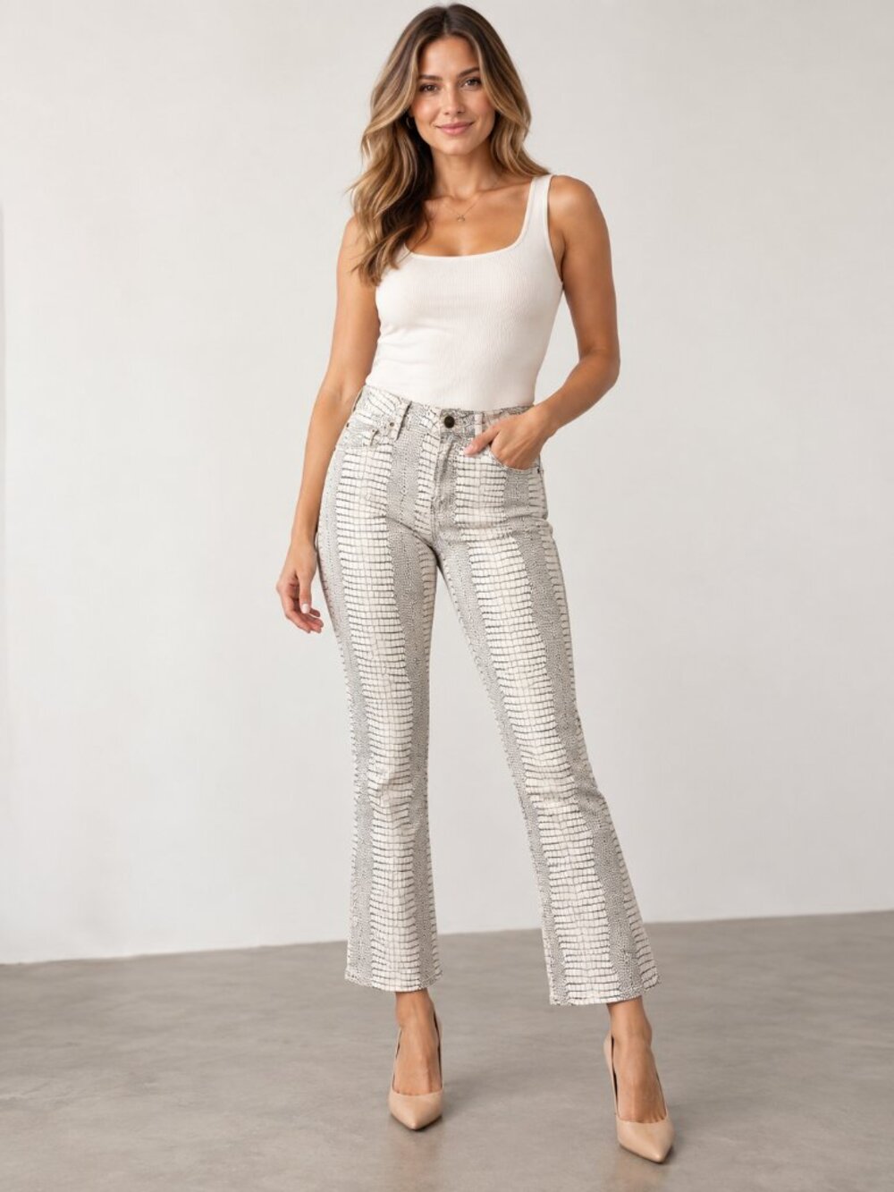 FRAME Le Crop Mini Boot Snake Print Jeans Size 26 Cropped Bootcut